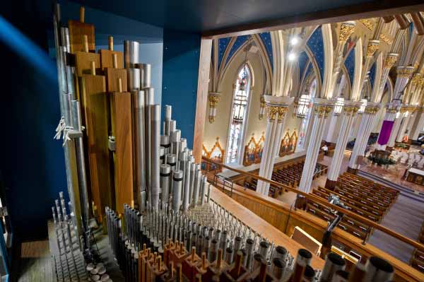 Pipe organ in the Basilica of the Sacred Heart.