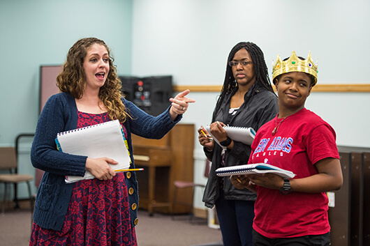 Christy Burgess (left) helps Cameron Pierce (right) and Sha-Nia Clay (center) with their lines, photo by Barbara Johnston