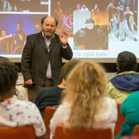 Nick Walton of the Shakespeare Birthplace Trust leads Robinson Shakespeare Company members in a discussion of Antony and Cleopatra before the group attended a production of the play in Stratford-upon-Avon.