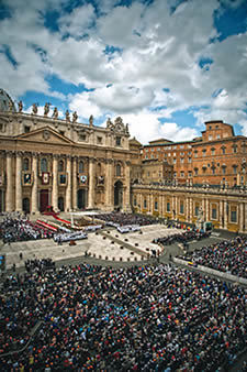 Saint Peter's Square, Vatican City, photo by Steven Scardina