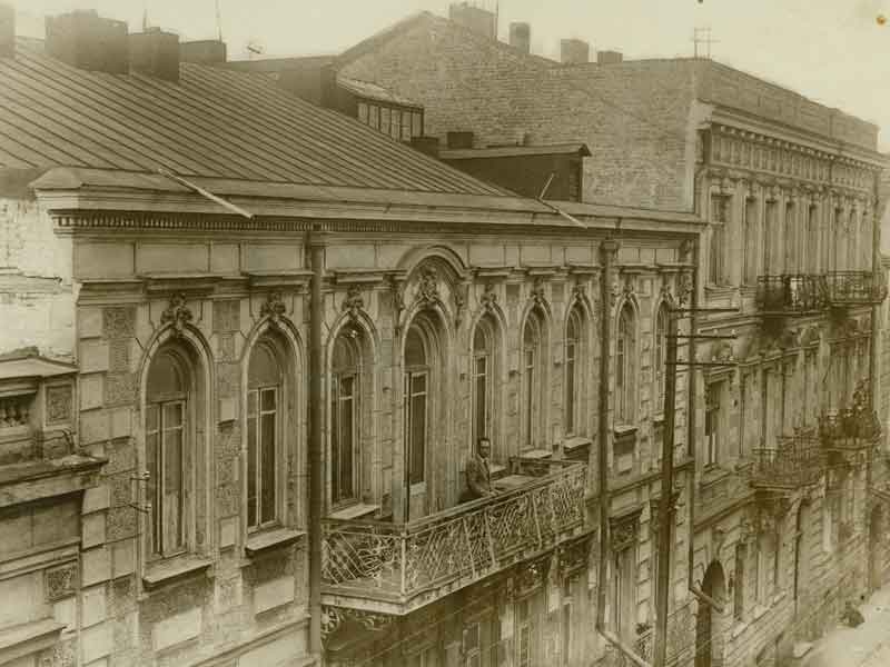 The building on Tabidze Street in Tbilisi, where members of the Polievktov-Nikoladze family have lived since 1921